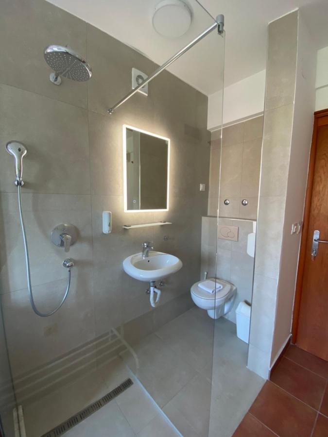 So Rooms City Centre Budva Exterior foto